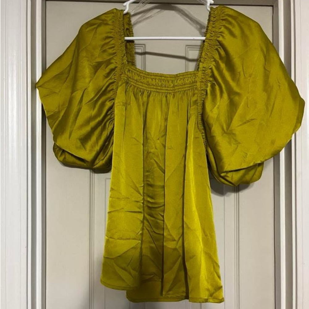 Elegant Gold Women's Top